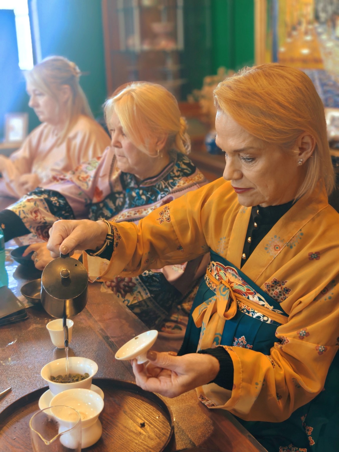 Traditional Chinese tea at Tea & Antique